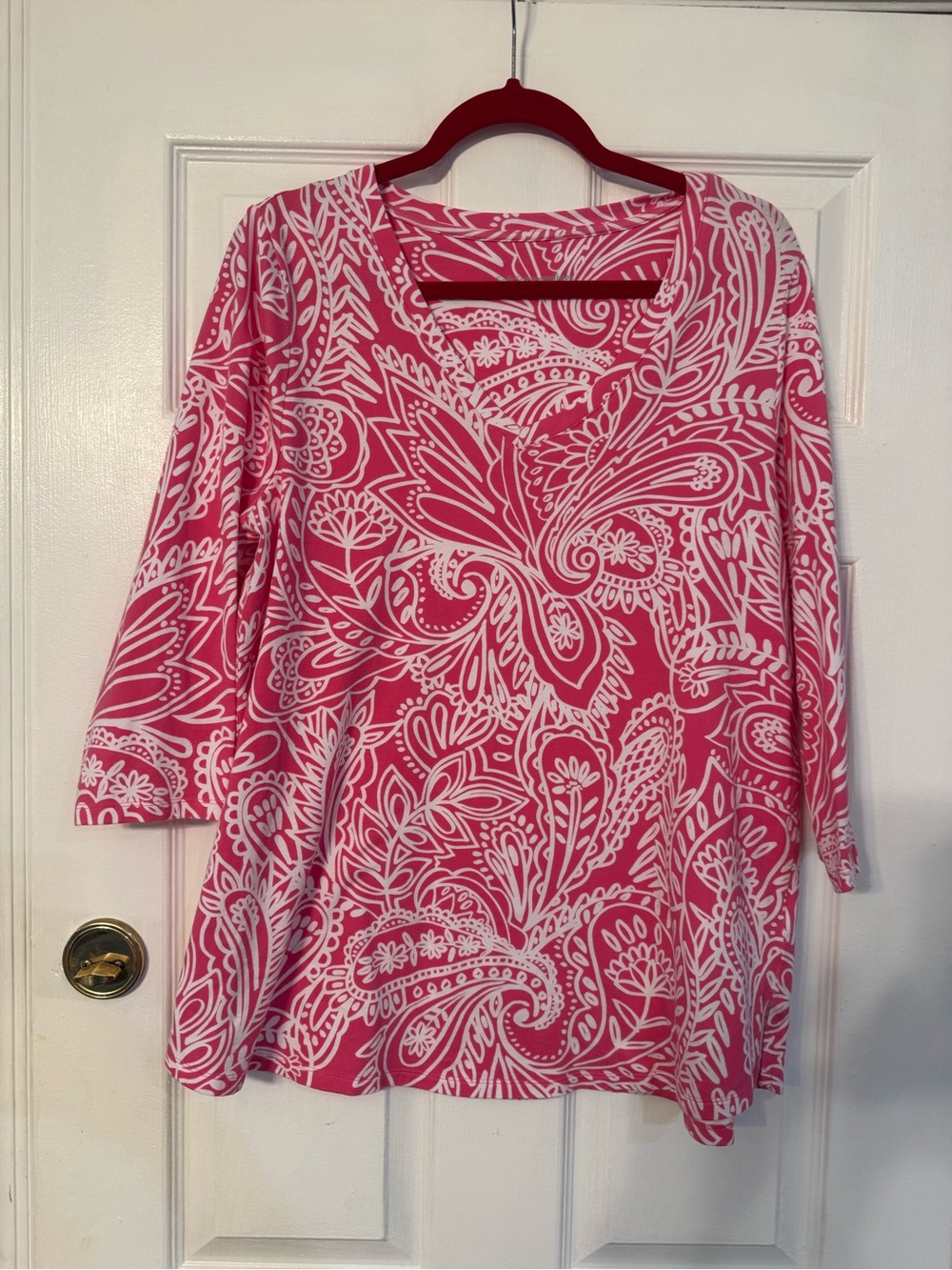 Soft Surroundings Pink and White Paisley V-Neck